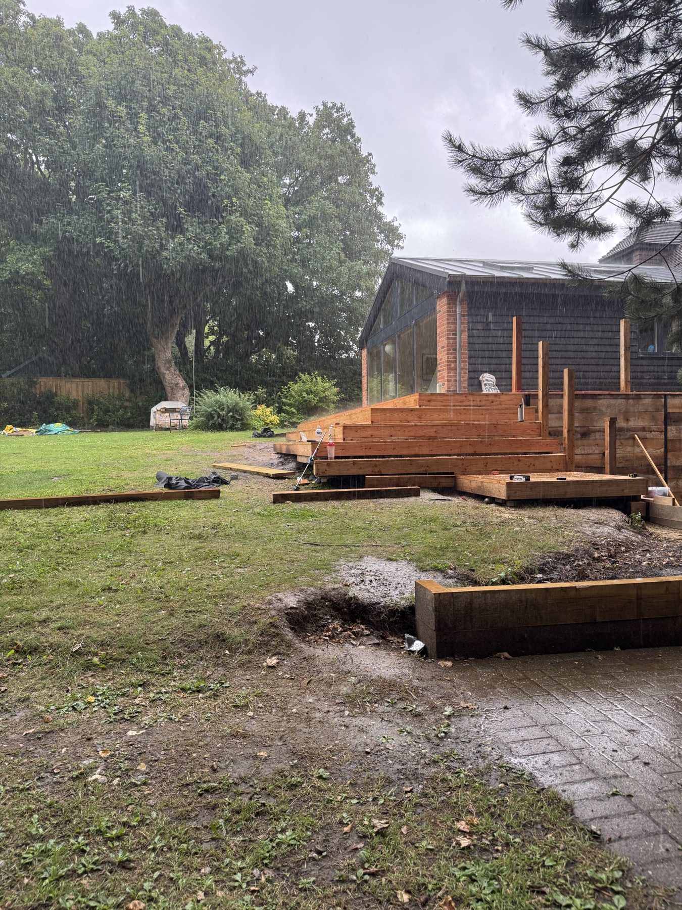 Building a garden deck – USFEW, Kent